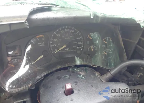 2002 Chevrolet Silverado 2500Hd Lt из США, поврежденный, VIN 1GCHK23G02F127574